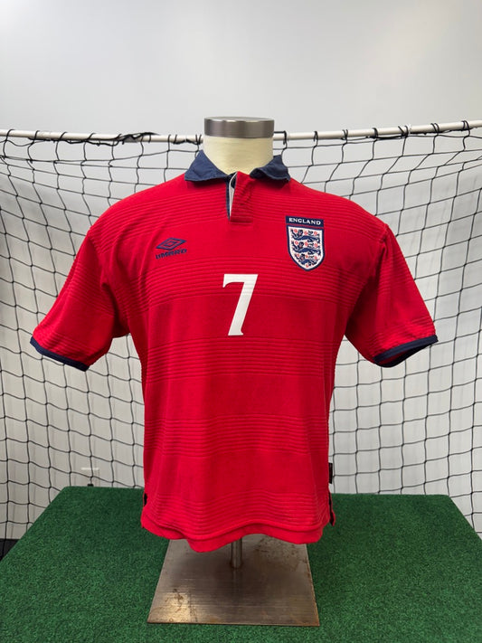 England 1999/00 Beckham #7 Away | Retro Screamers