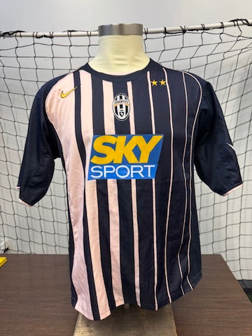 Juventus 2004/05 Zlatan Ibrahimovic #9 Away | Retro Screamers