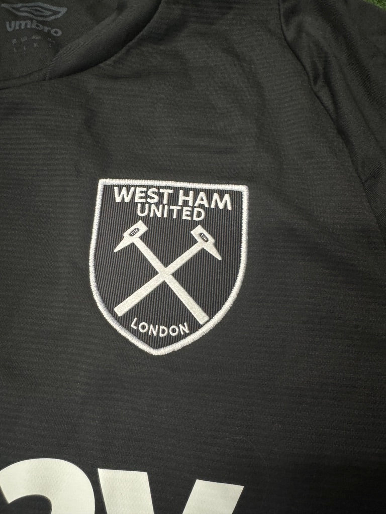 West Ham United 2022 Away Shirt - L