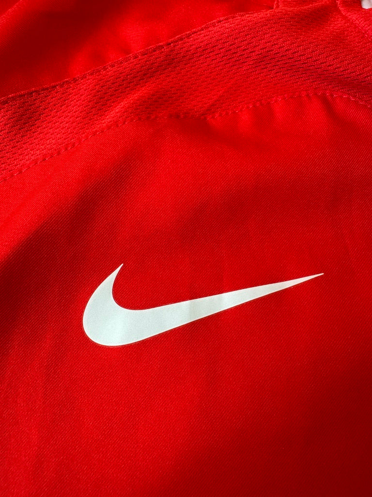 Juventus 2005 Away Shirt - M
