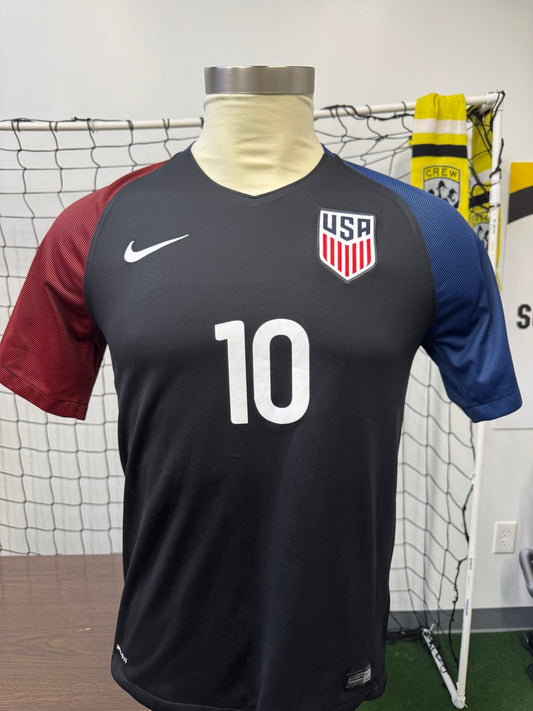 USA 2016/17 Christian Pulisic #10 Away Shirt | Retro Screamers