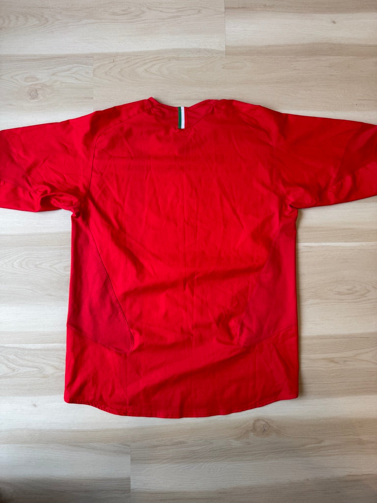 Juventus 2005 Away Shirt - M