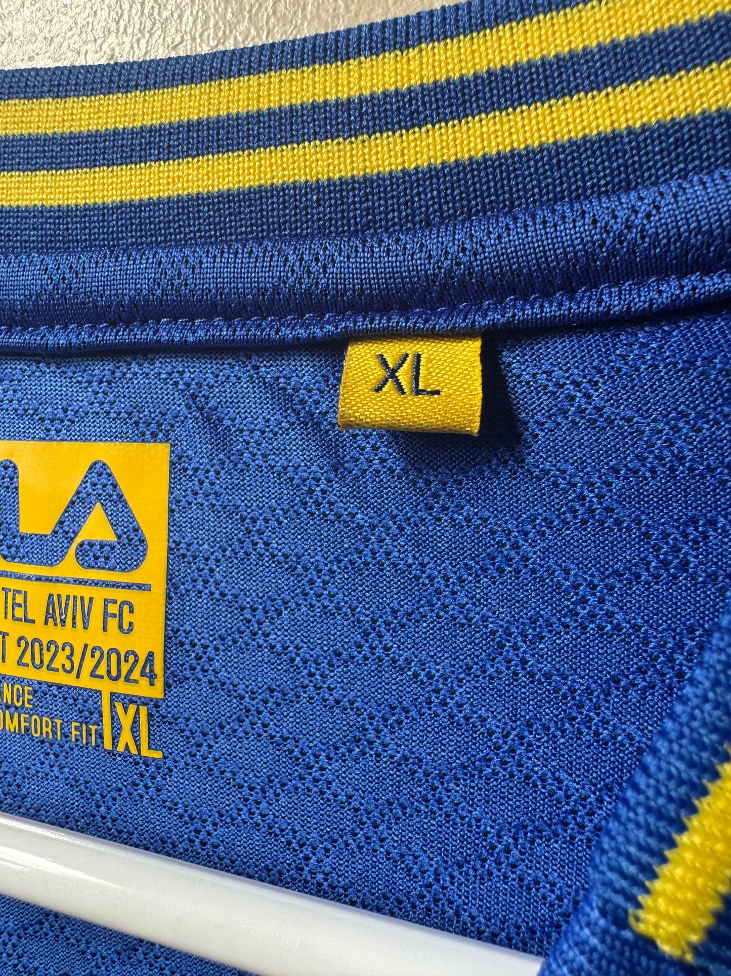 Maccabi Tel Aviv 2023 Away Shirt - XL