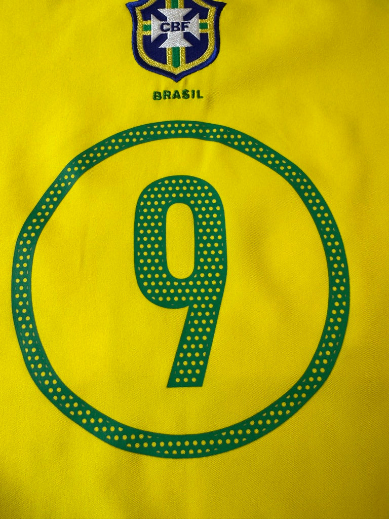 Brazil 2004 Ronaldo #9 Home Shirt - M