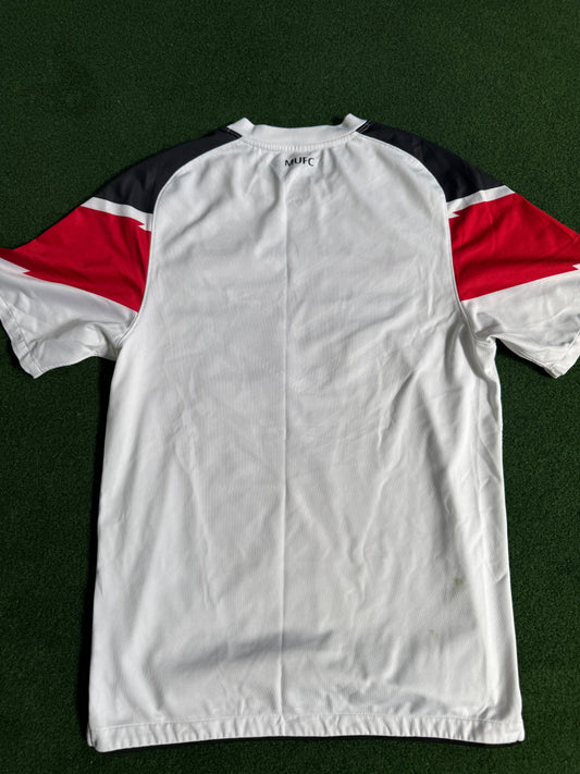 Manchester United 2010/11 Away | Retro Screamers