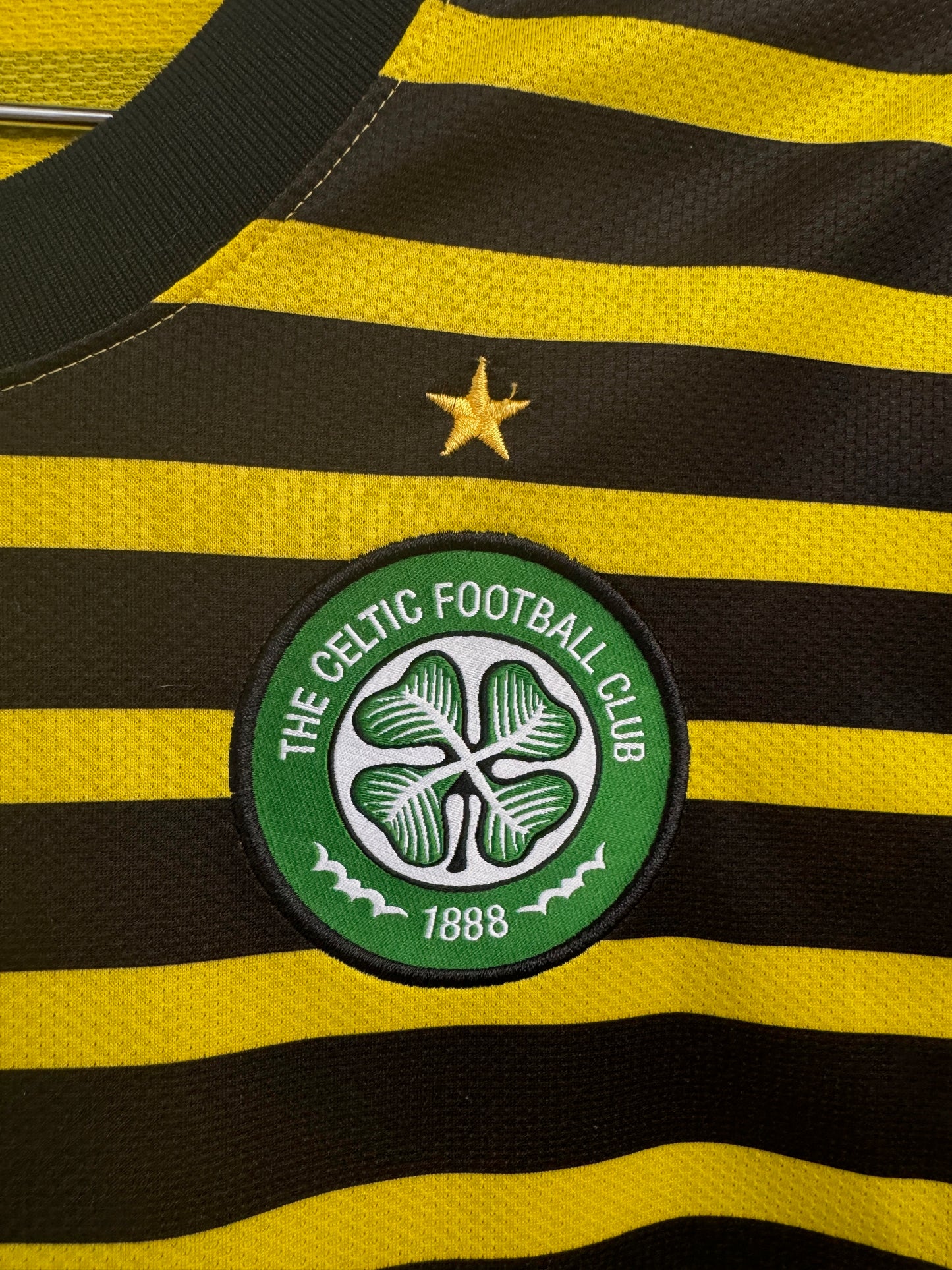 Celtic 2020 Away Shirt - L