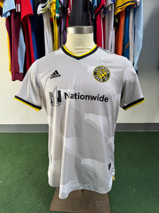Columbus Crew 2021/22 Jonathan Mensah #4 Home Shirt | Retro Screamers