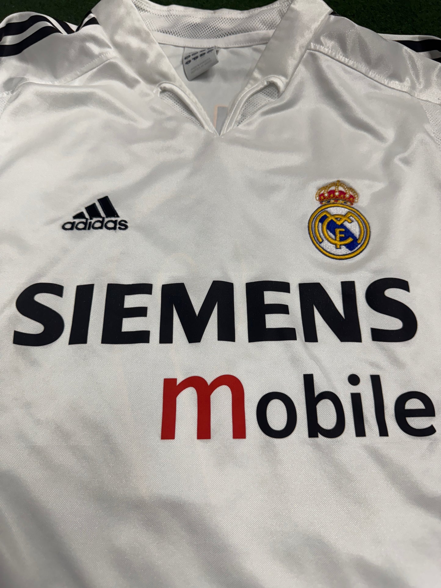 Real Madrid 2004 Ronaldo #9 Home Shirt - L