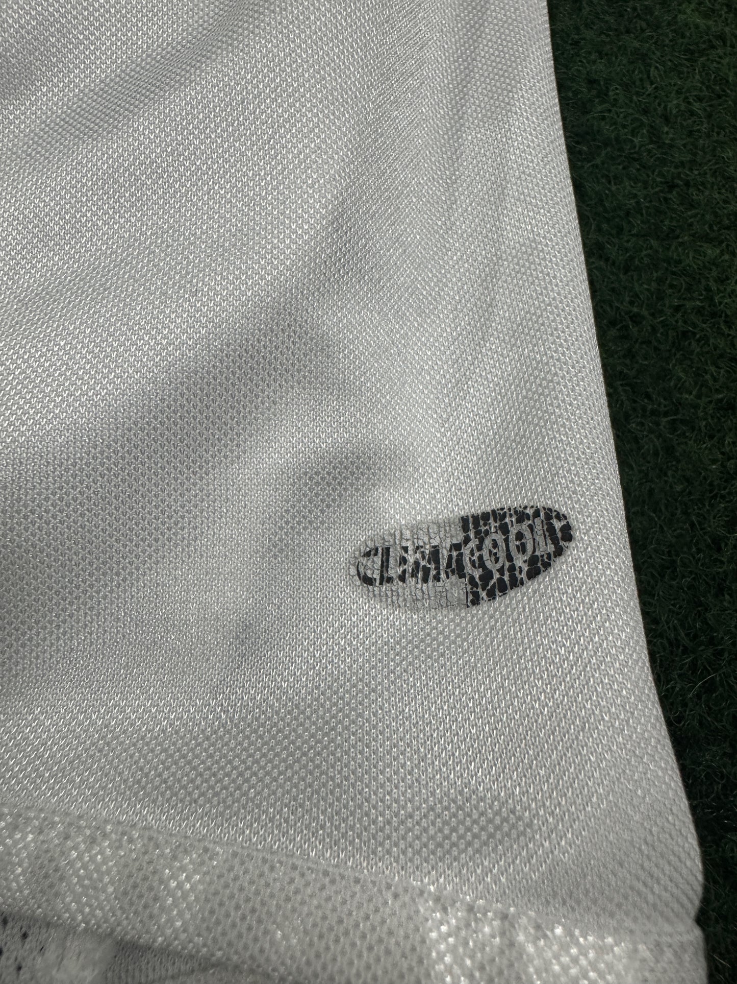 Real Madrid 2004 Ronaldo #9 Home Shirt - L