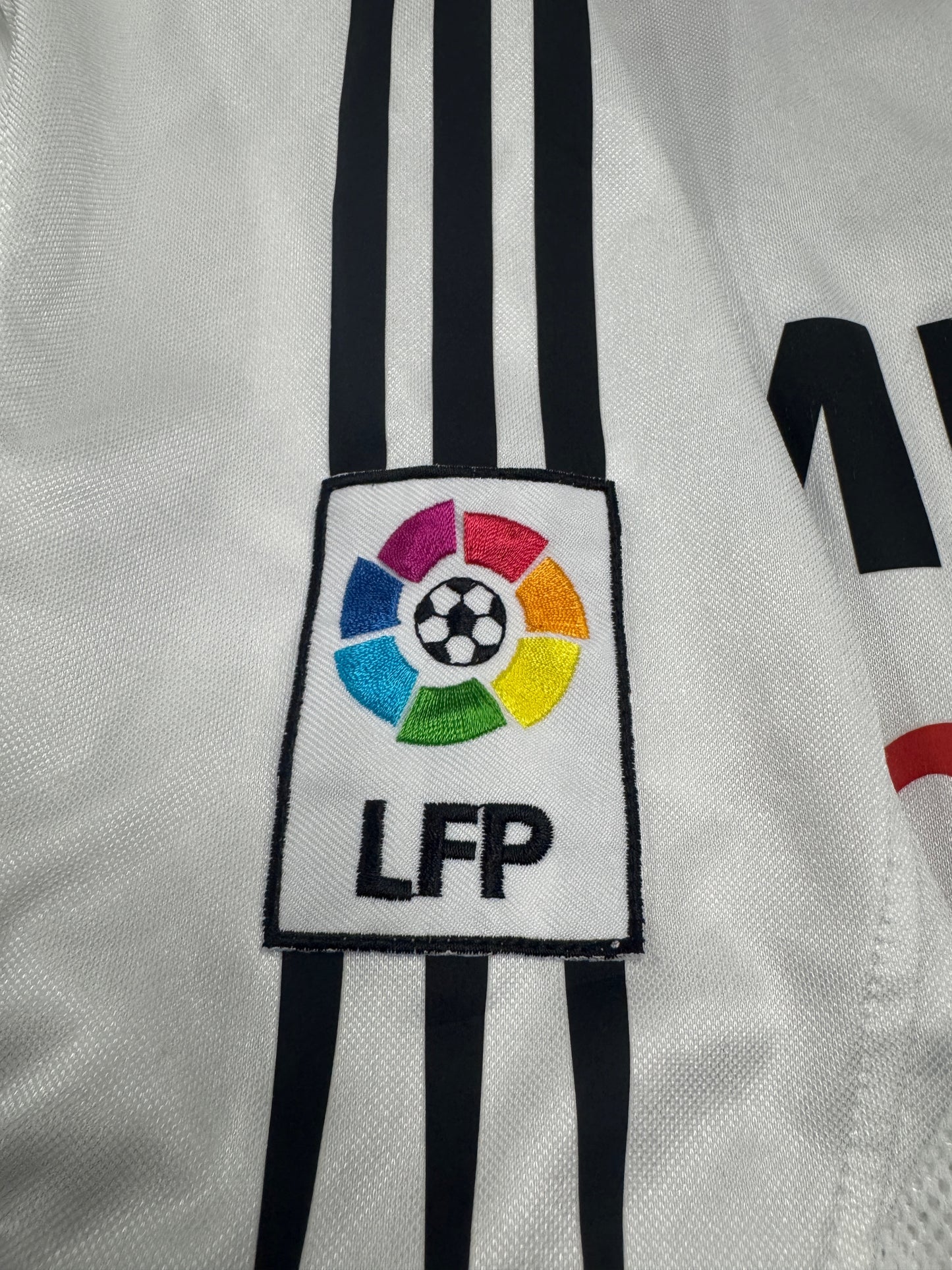 Real Madrid 2004 Ronaldo #9 Home Shirt - L