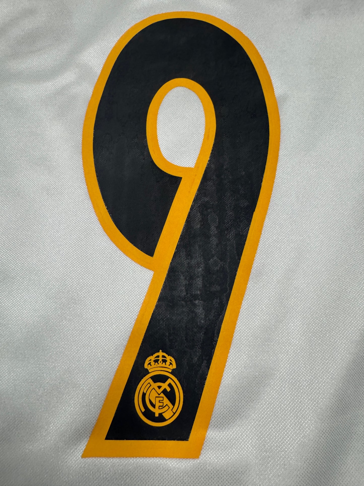 Real Madrid 2004 Ronaldo #9 Home Shirt - L
