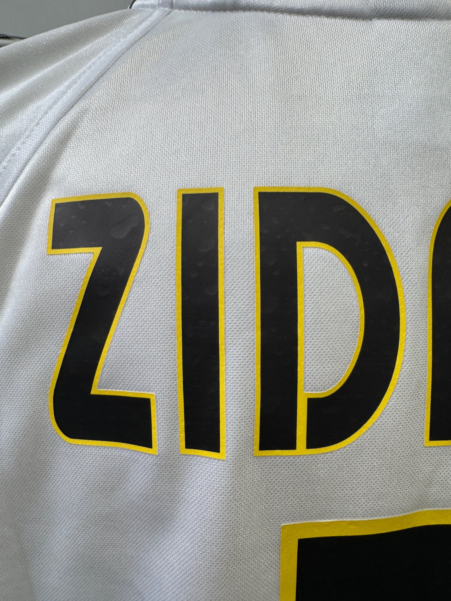 Real Madrid 2004 Zidane #5 Home - L