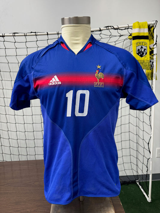 France 2004/06 Zinedine Zidane #10 Home Shirt | Retro Screamers