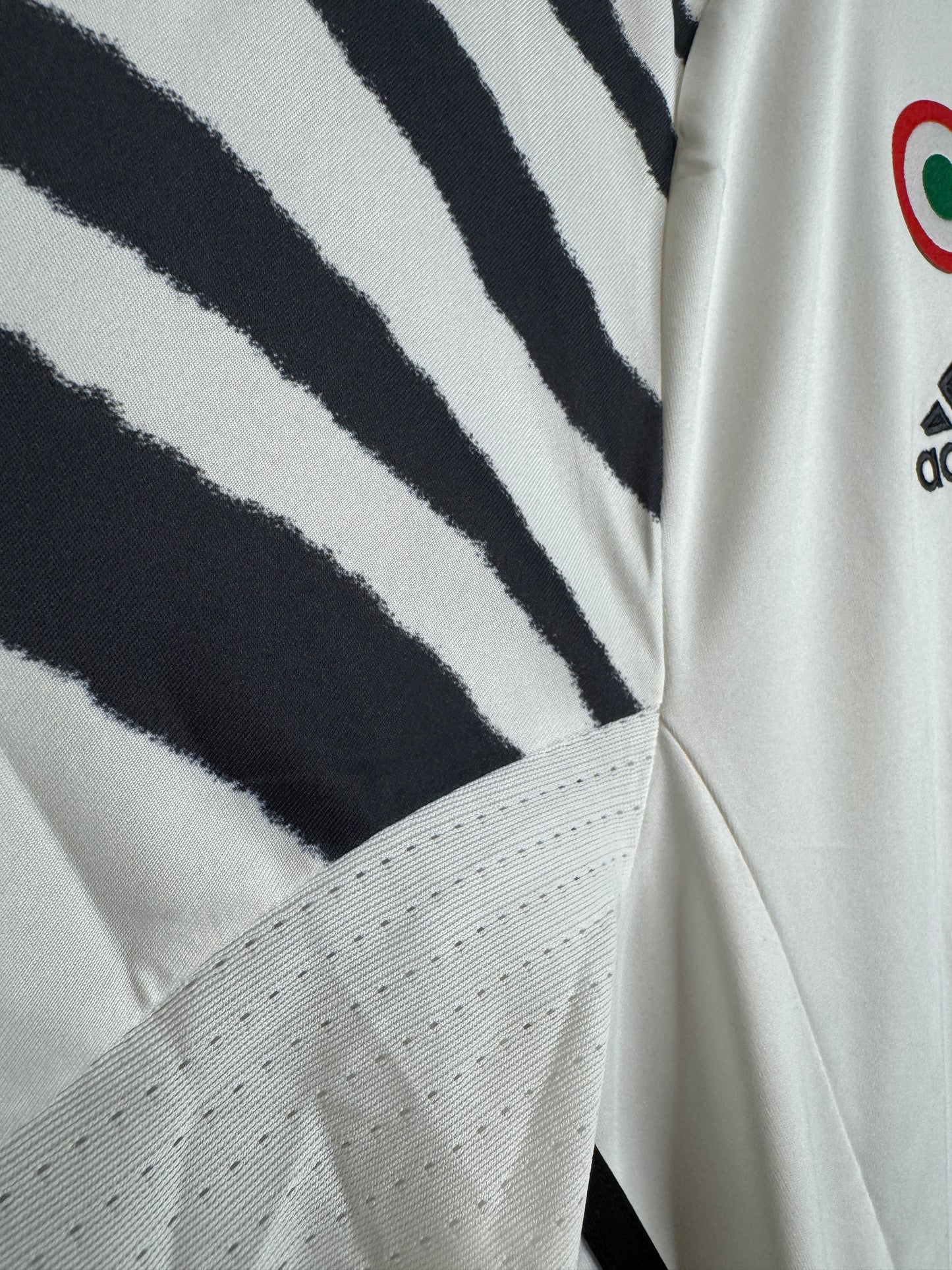 Juventus 2016 Dybala #21 3rd Shirt - XL
