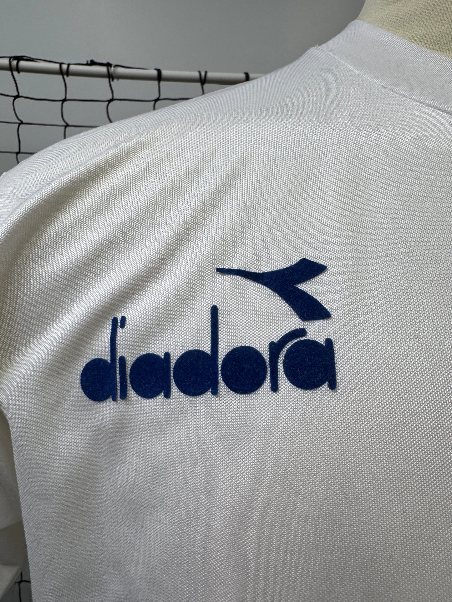 Italy 1990 Training Shirt - XL