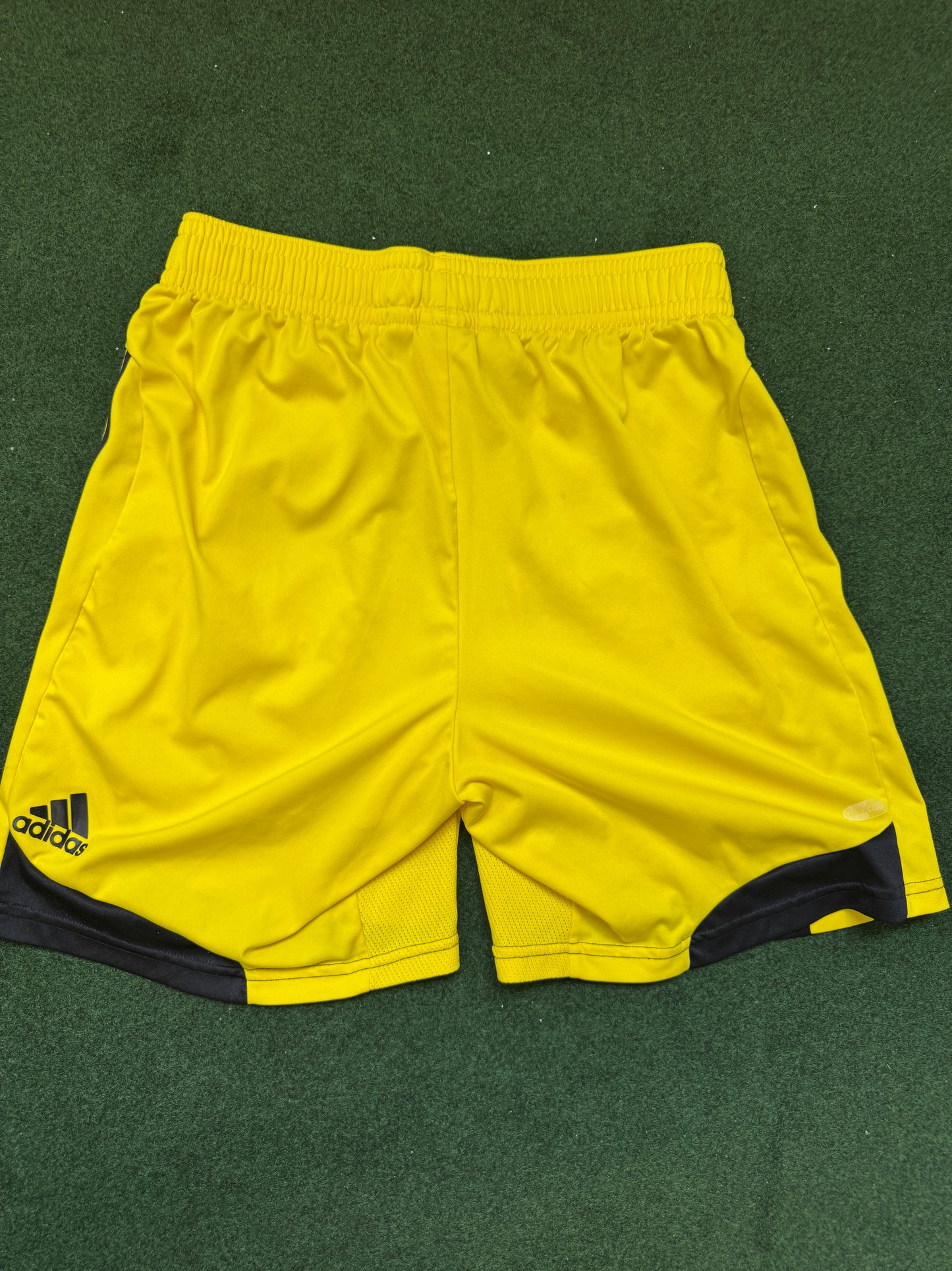 Columbus Crew 2008 Shorts - M