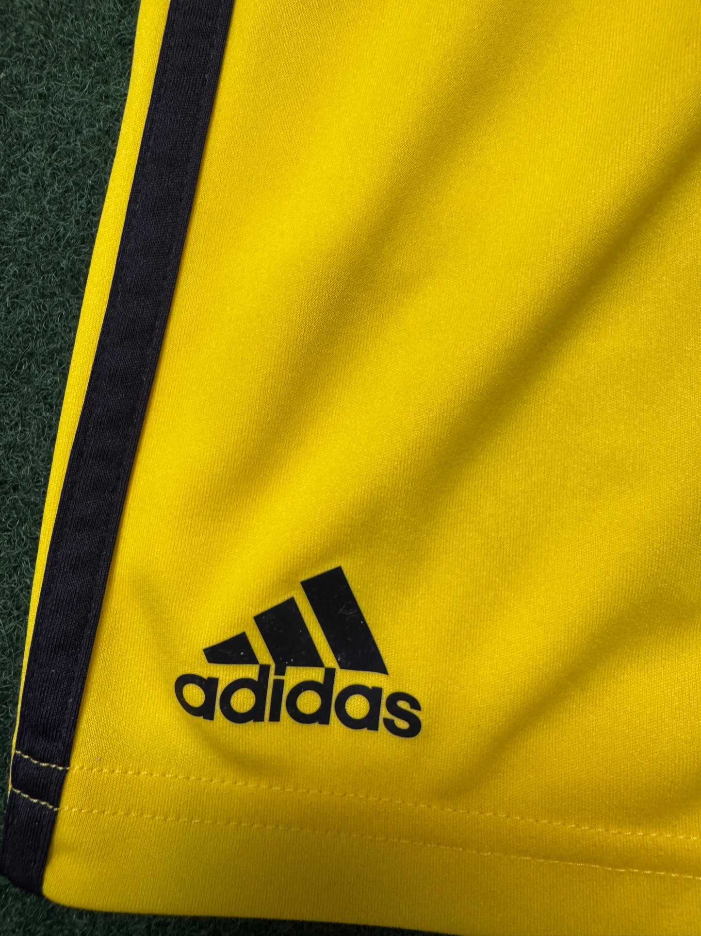 Columbus Crew 2012 Shorts - YL / S