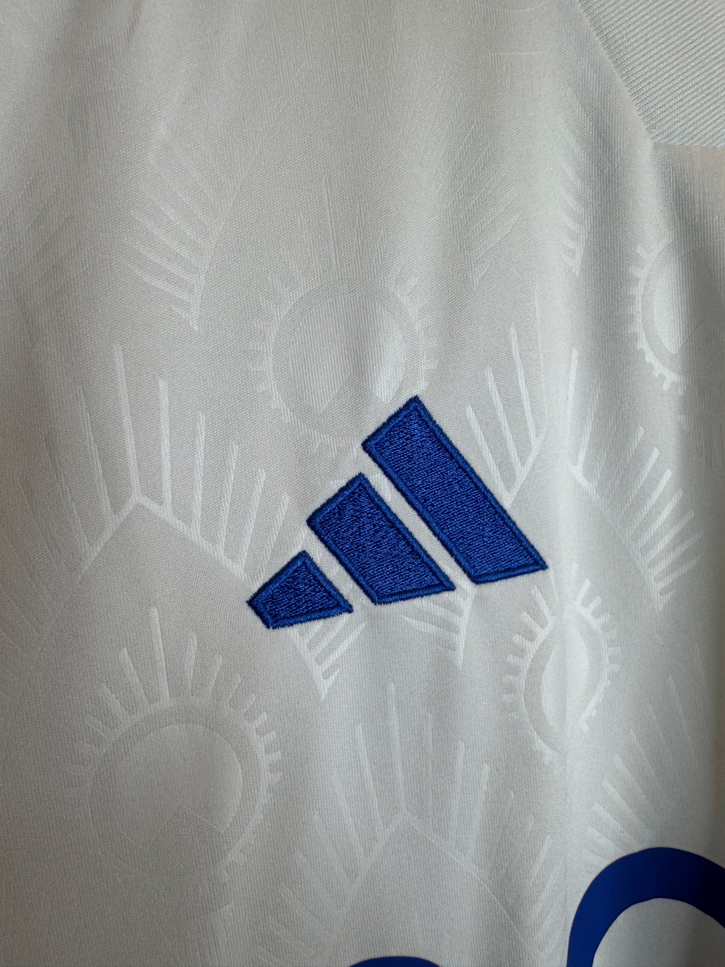 Leeds United 2023 Home Shirt - M