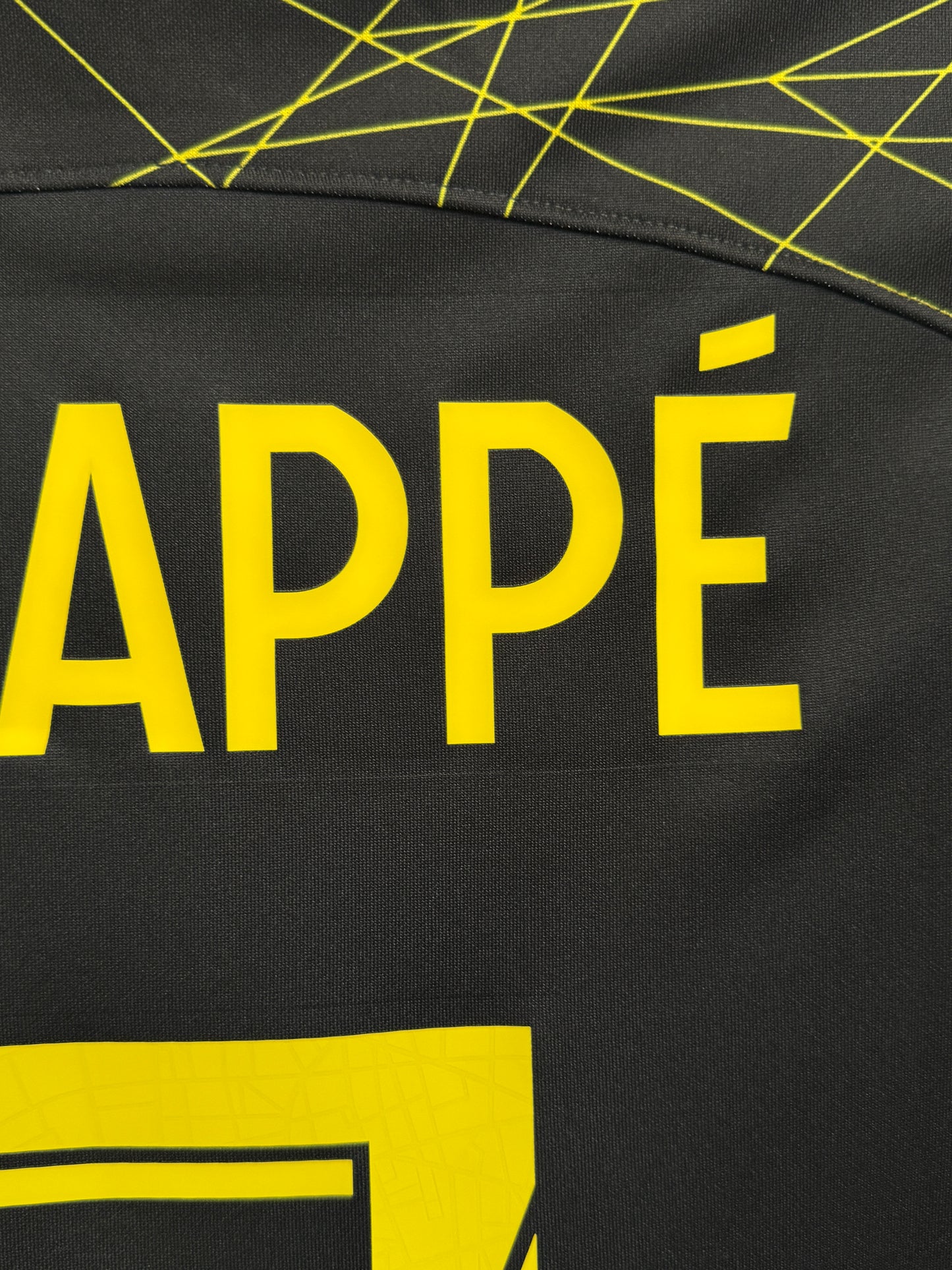 PSG 2023 Mbappe #7 4th shirt BNWT - M