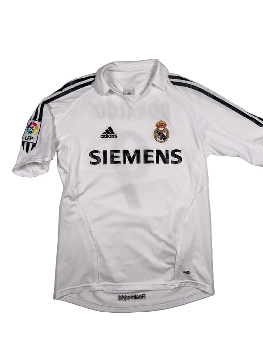 Real Madrid 2005/06 Ronaldo #9 Home Shirt - S