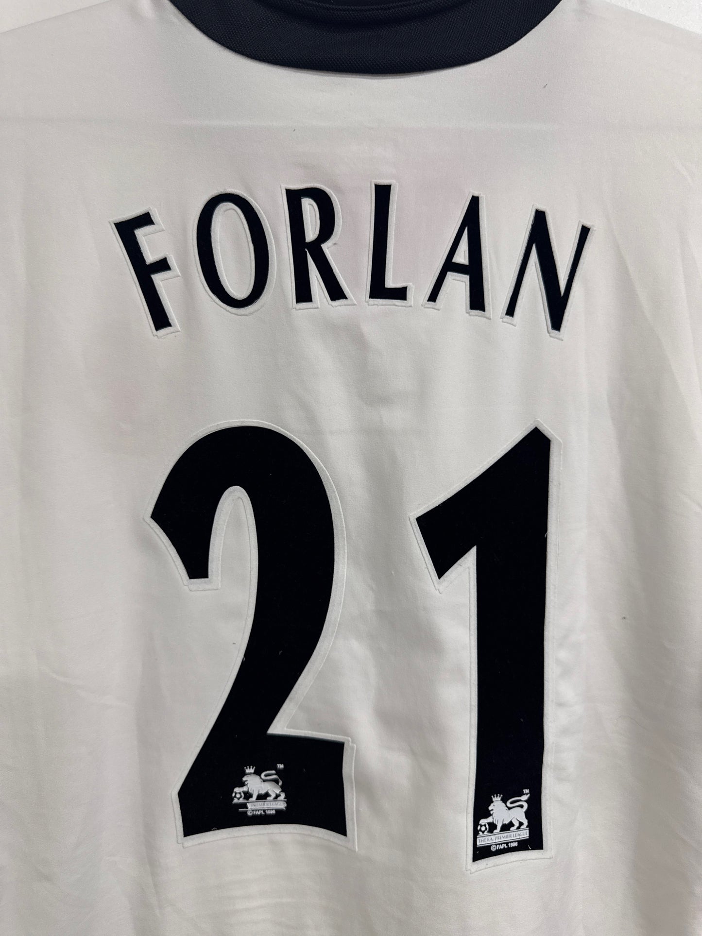 Manchester United 2002 Forlan # Away Shirt - L