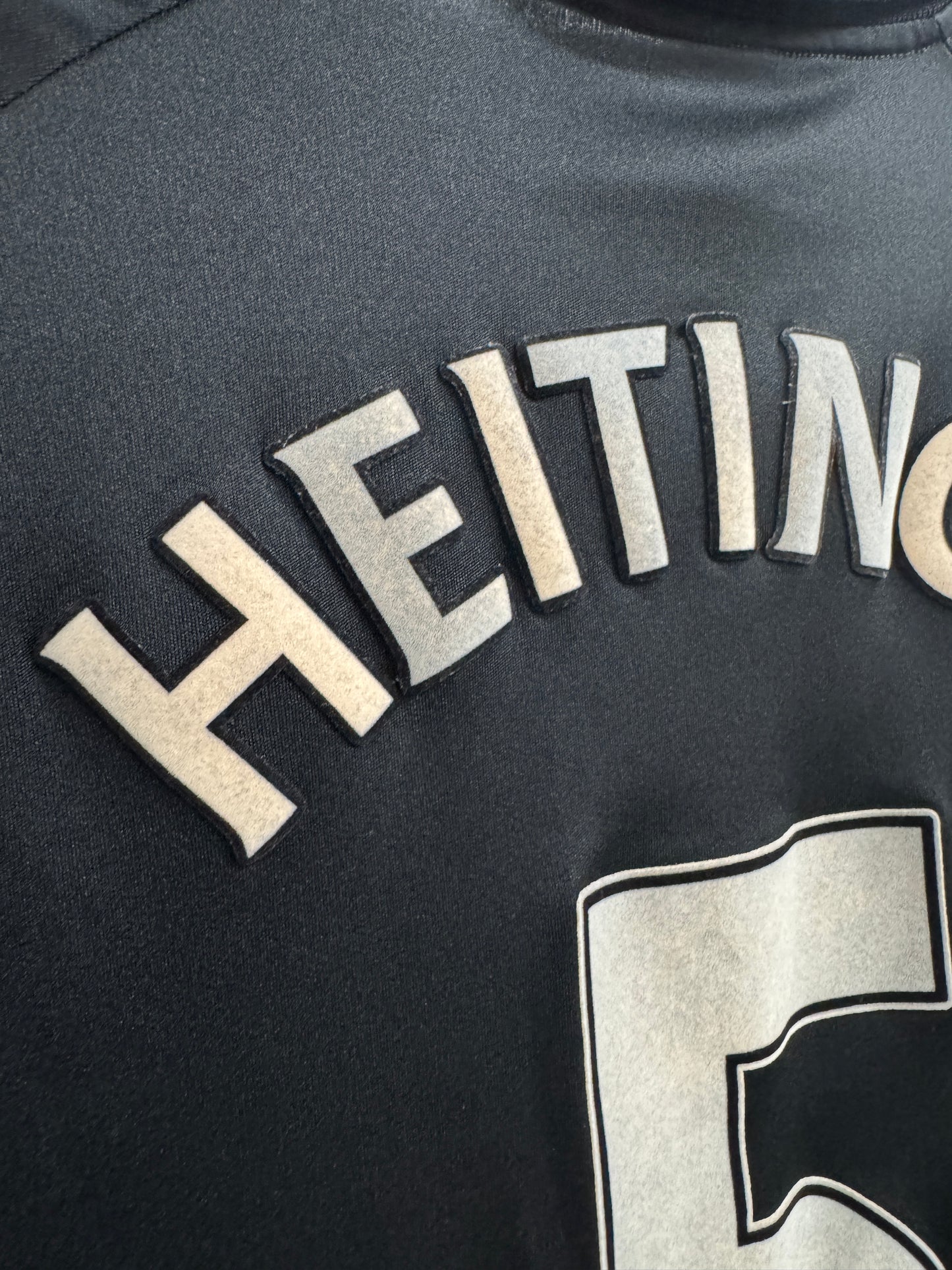 Everton 2009 Heitinga #5 Away Shirt - L