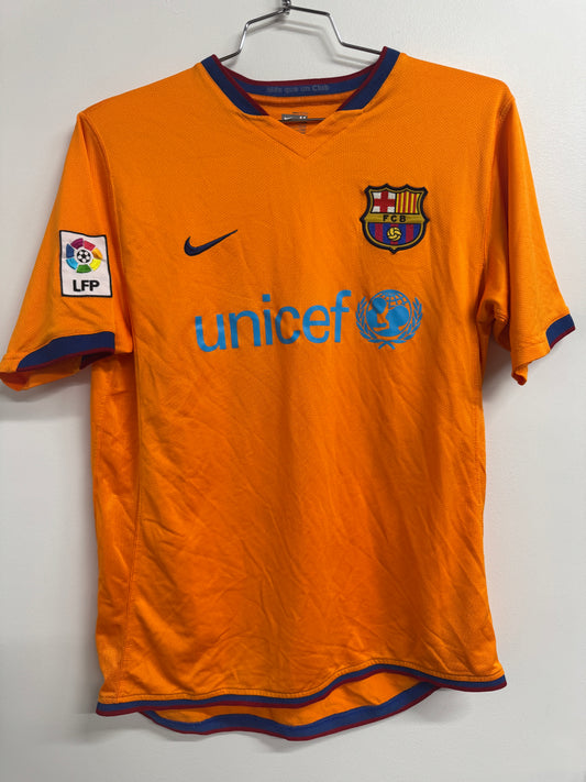 Barcelona 2006 Iniesta #24 Away Shirt - M