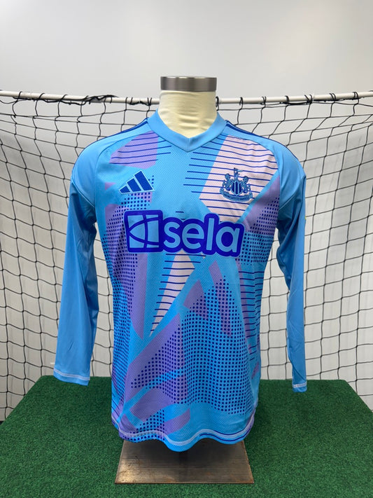 Newcastle United 2024/25 Pope #22 | Retro Screamers