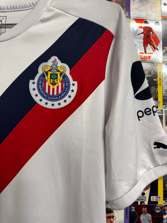 Chivas 2018 Away Shirt - L