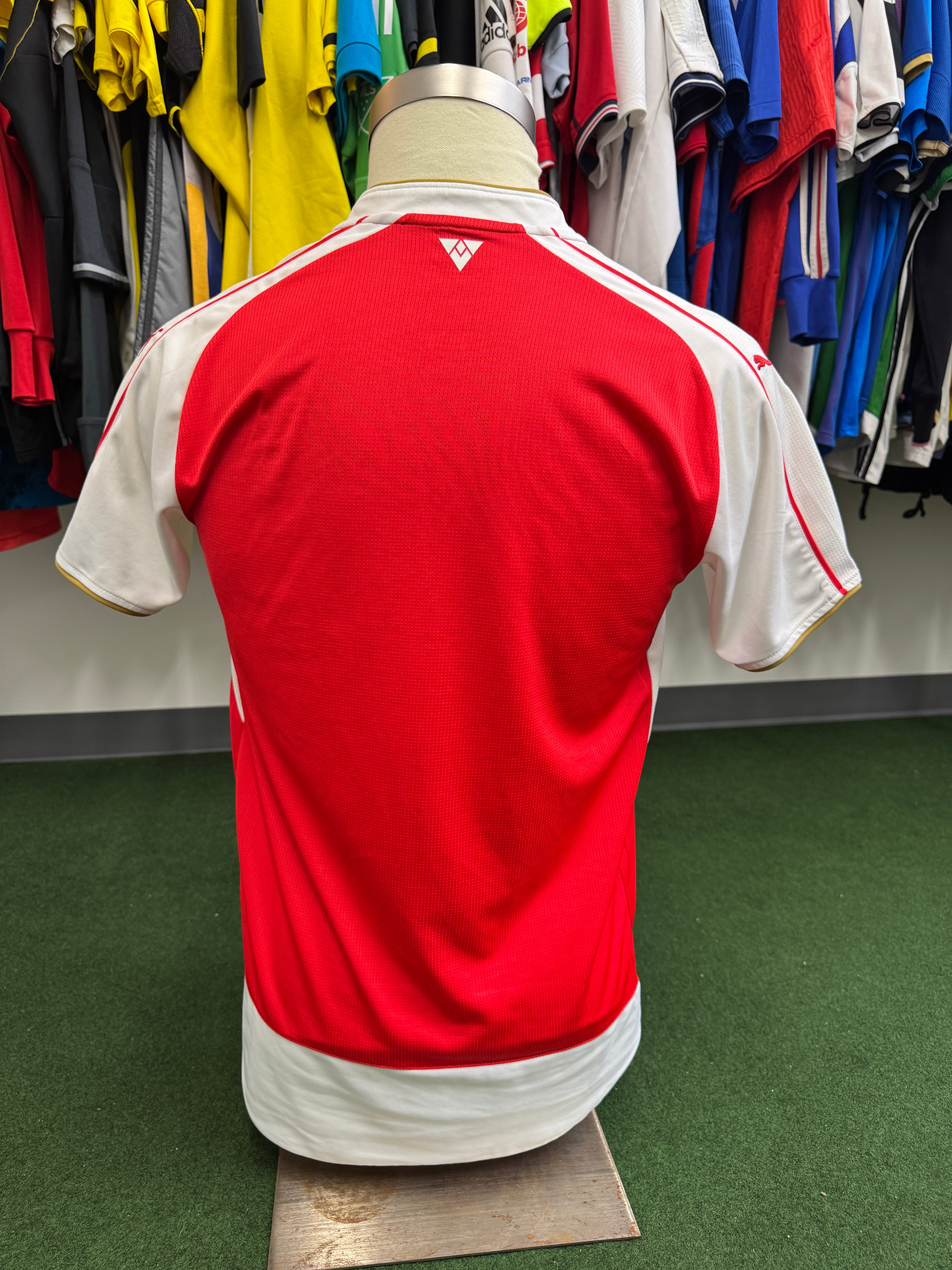 Arsenal 2015/16 Home Shirt | Retro Screamers
