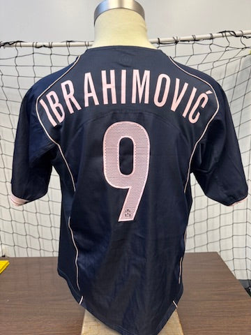 Juventus 2004/05 Zlatan Ibrahimovic #9 Away | Retro Screamers