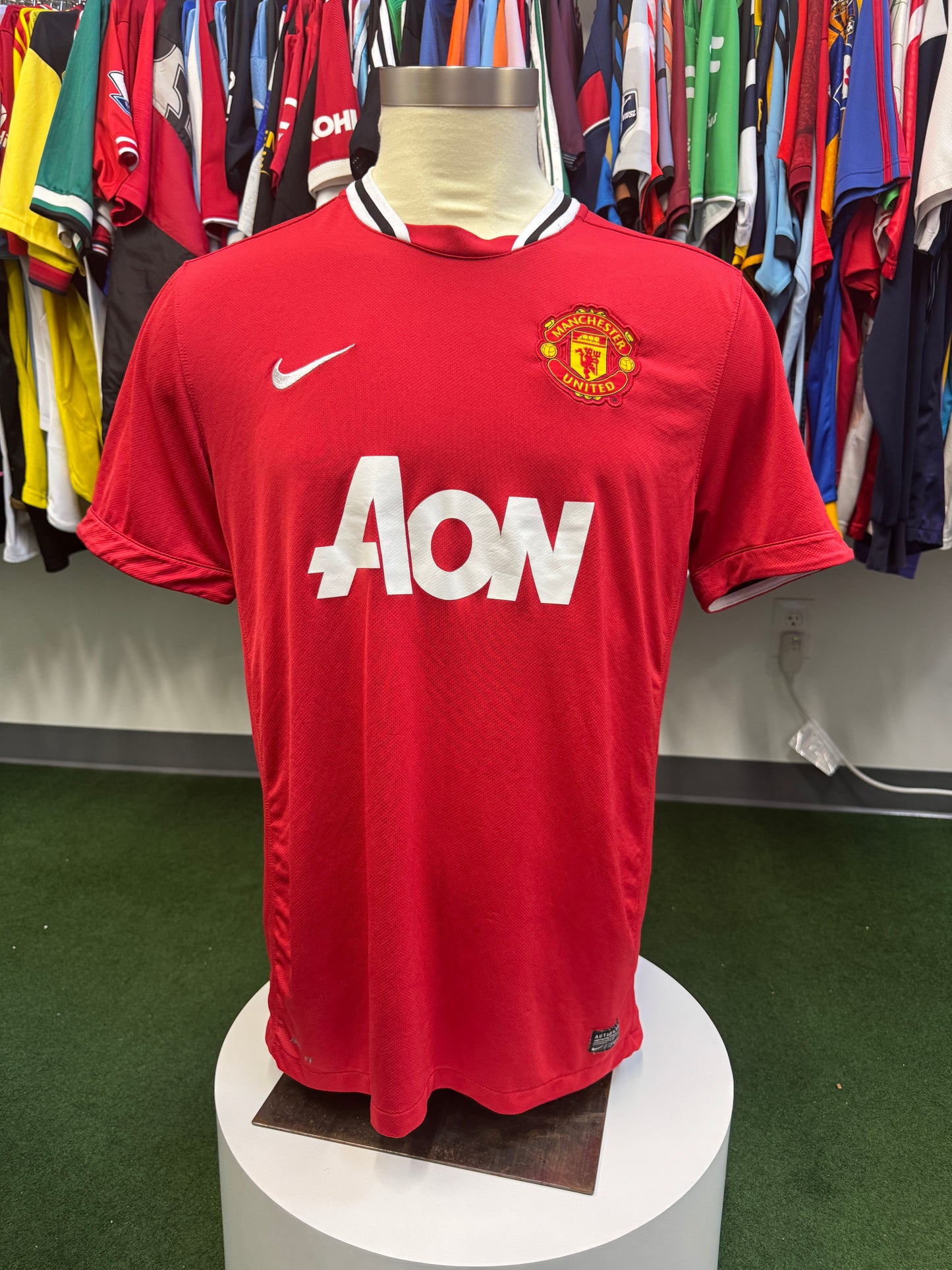 Manchester United 2011 Chicharito #14 Home w/ patches - XL