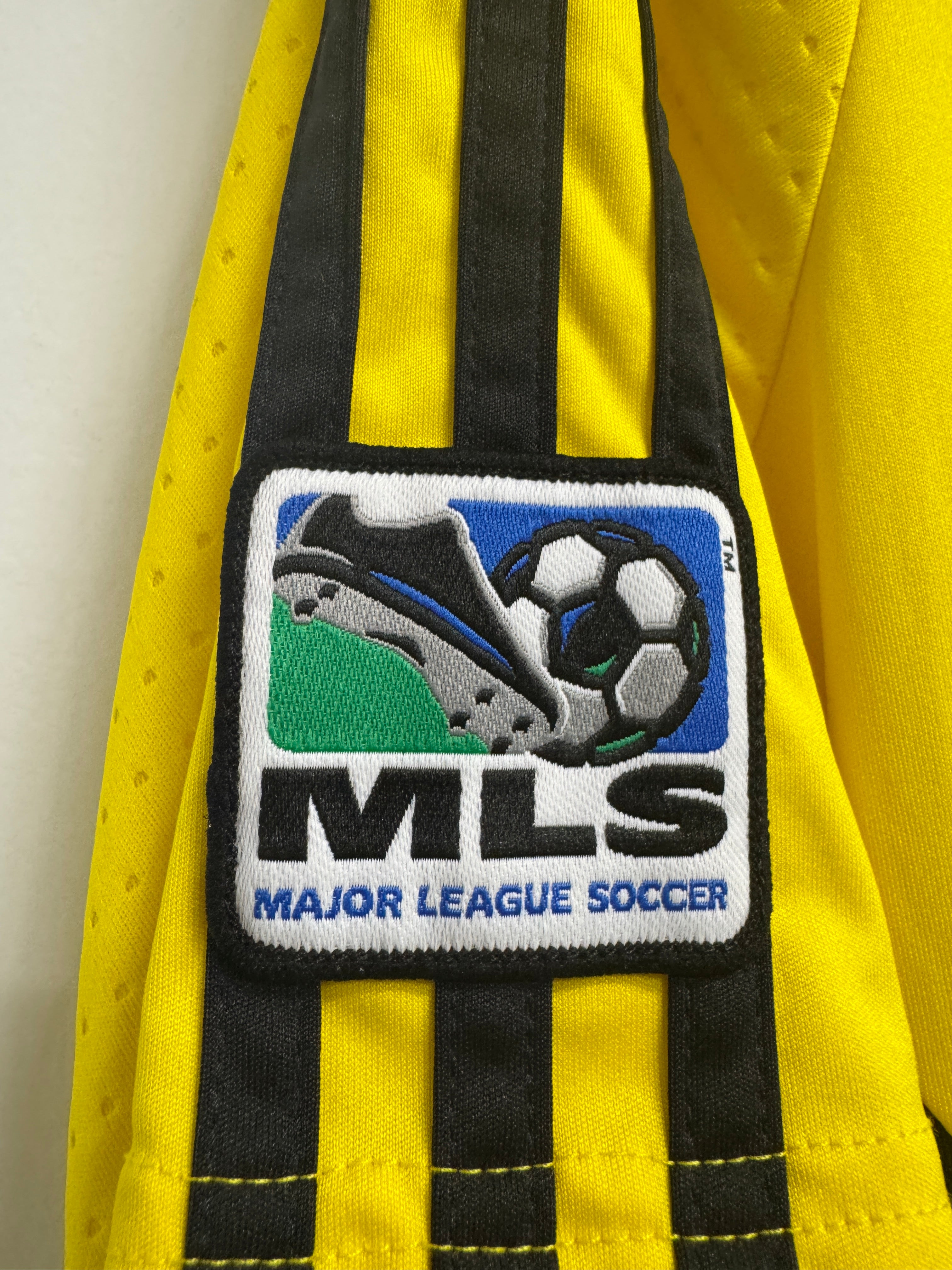 Columbus Crew 2008/10 Guillermo Barros Schelotto #7 Home Shirt | Retro Screamers