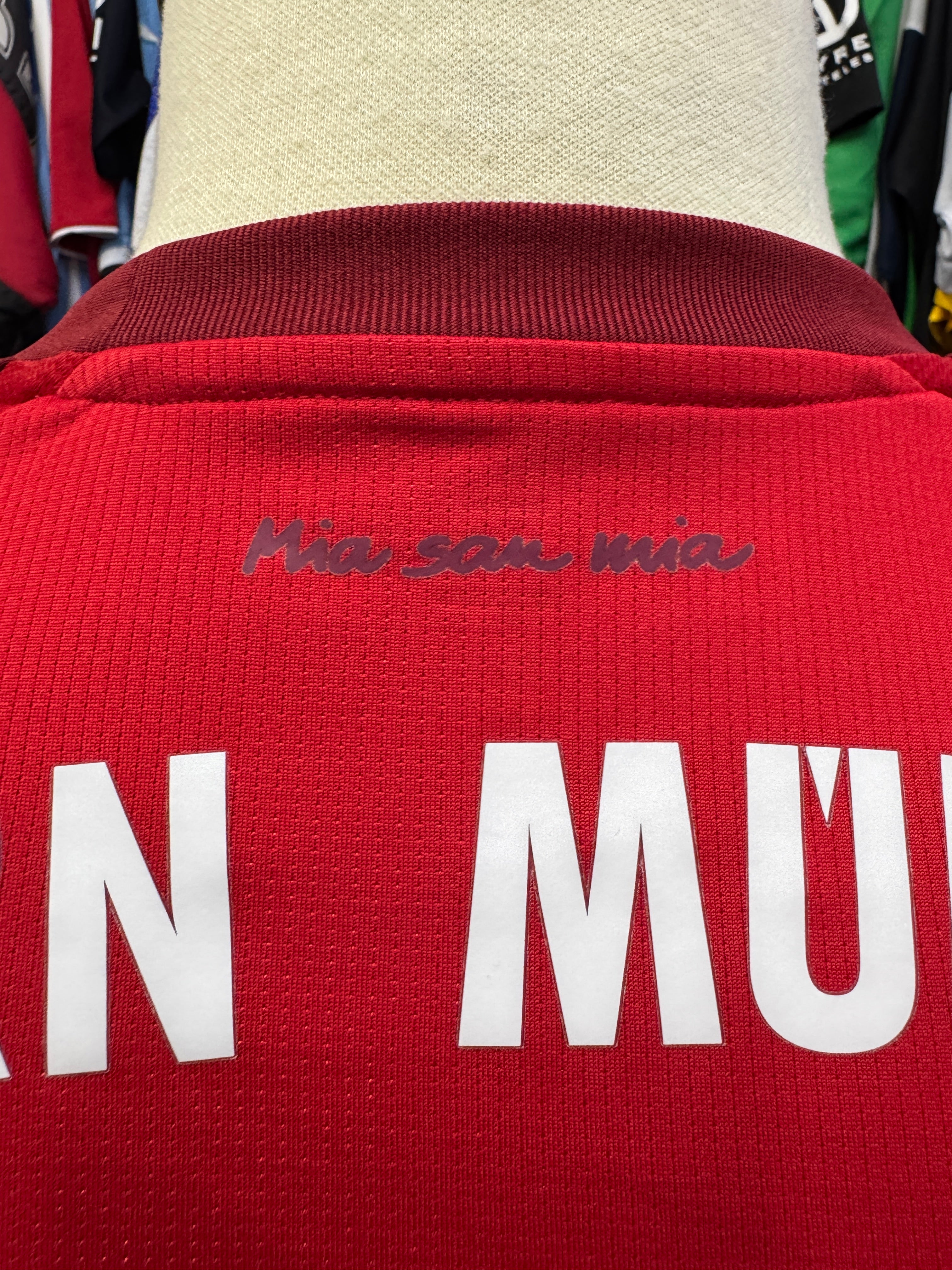 Bayern Munich 2015/16 Home | Retro Screamers