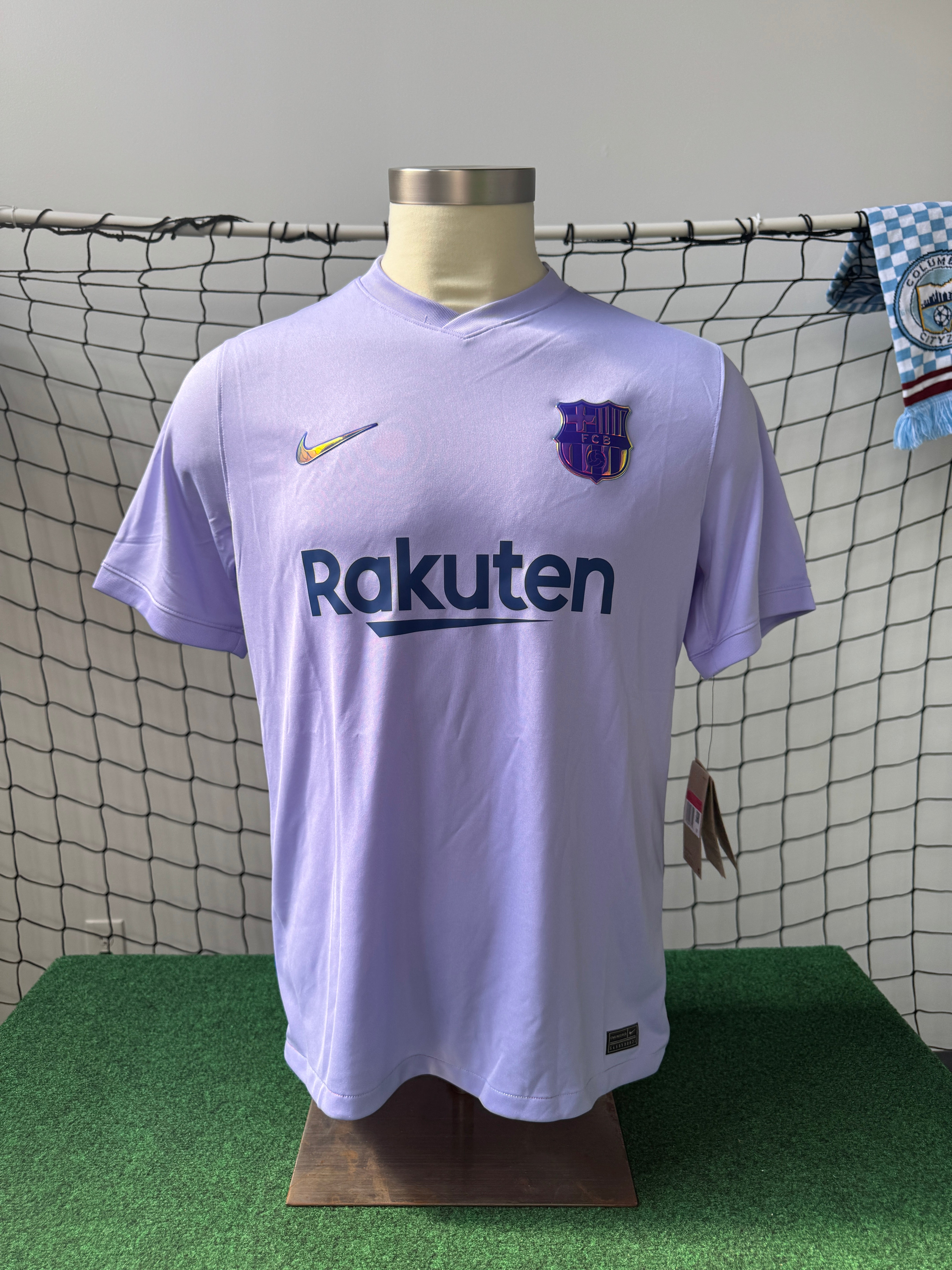 Barcelona 2021/22 Lionel Messi #10 Away Shirt | Retro Screamers