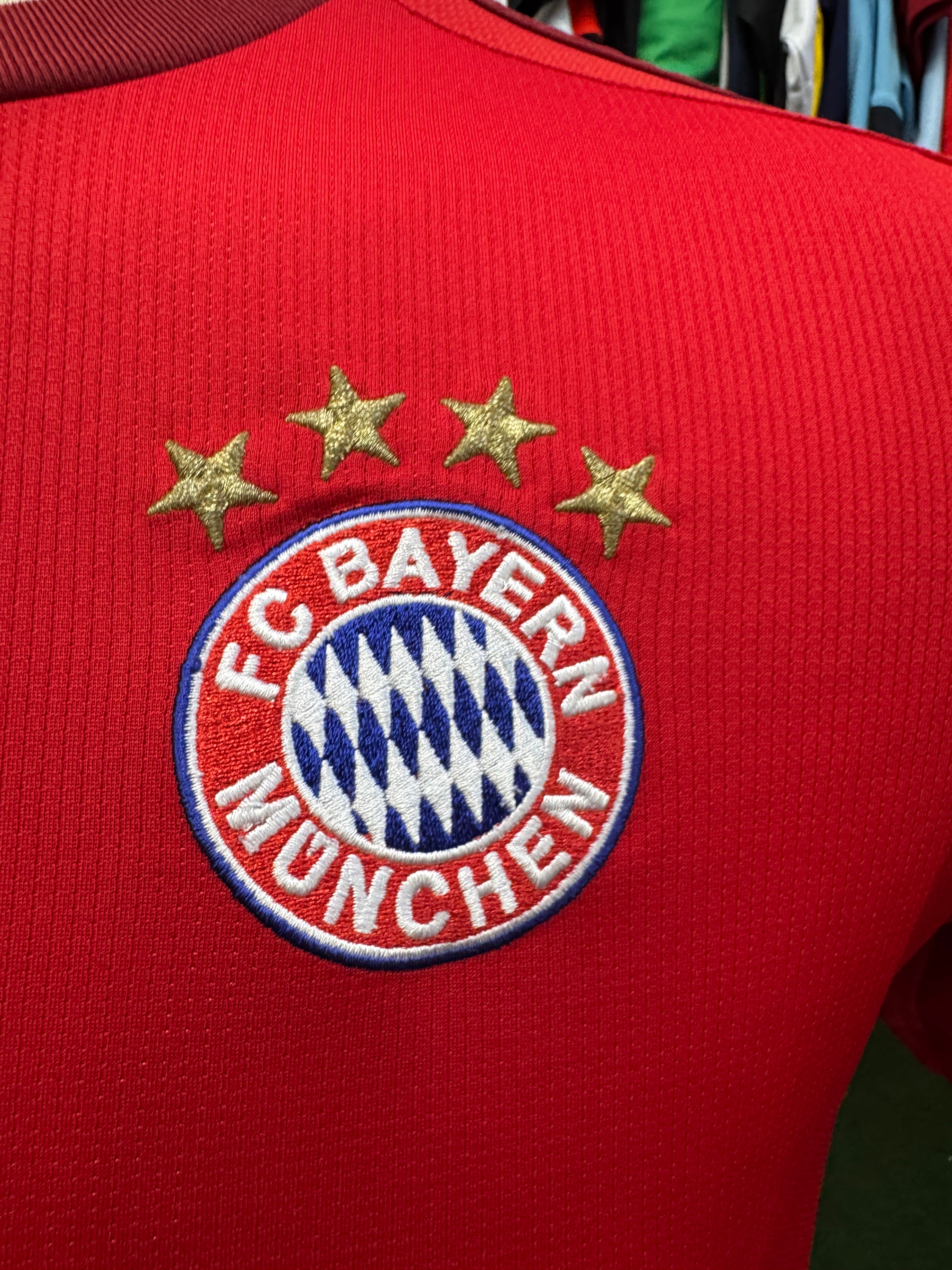 Bayern Munich 2015/16 Home | Retro Screamers
