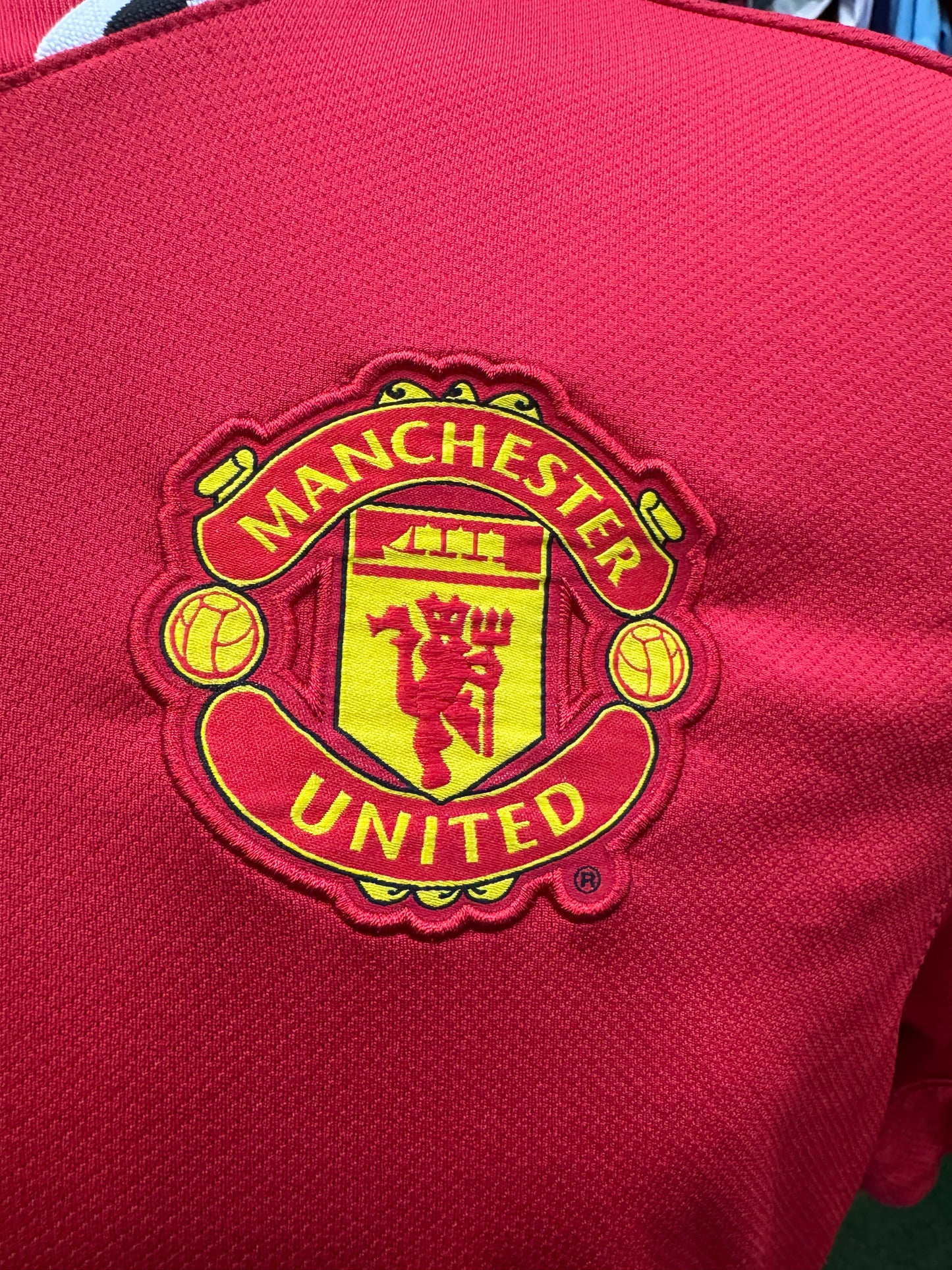 Manchester United 2011 Chicharito #14 Home w/ patches - XL