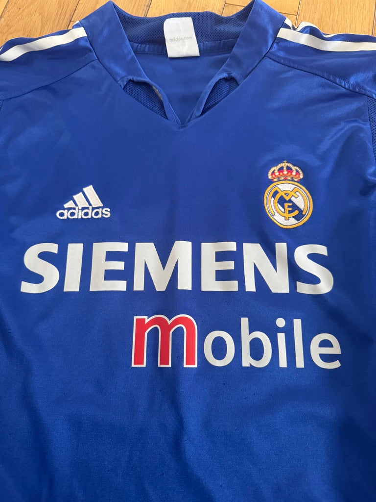 Real Madrid 2004/05 David Beckham #23 Third Shirt | Retro Screamers