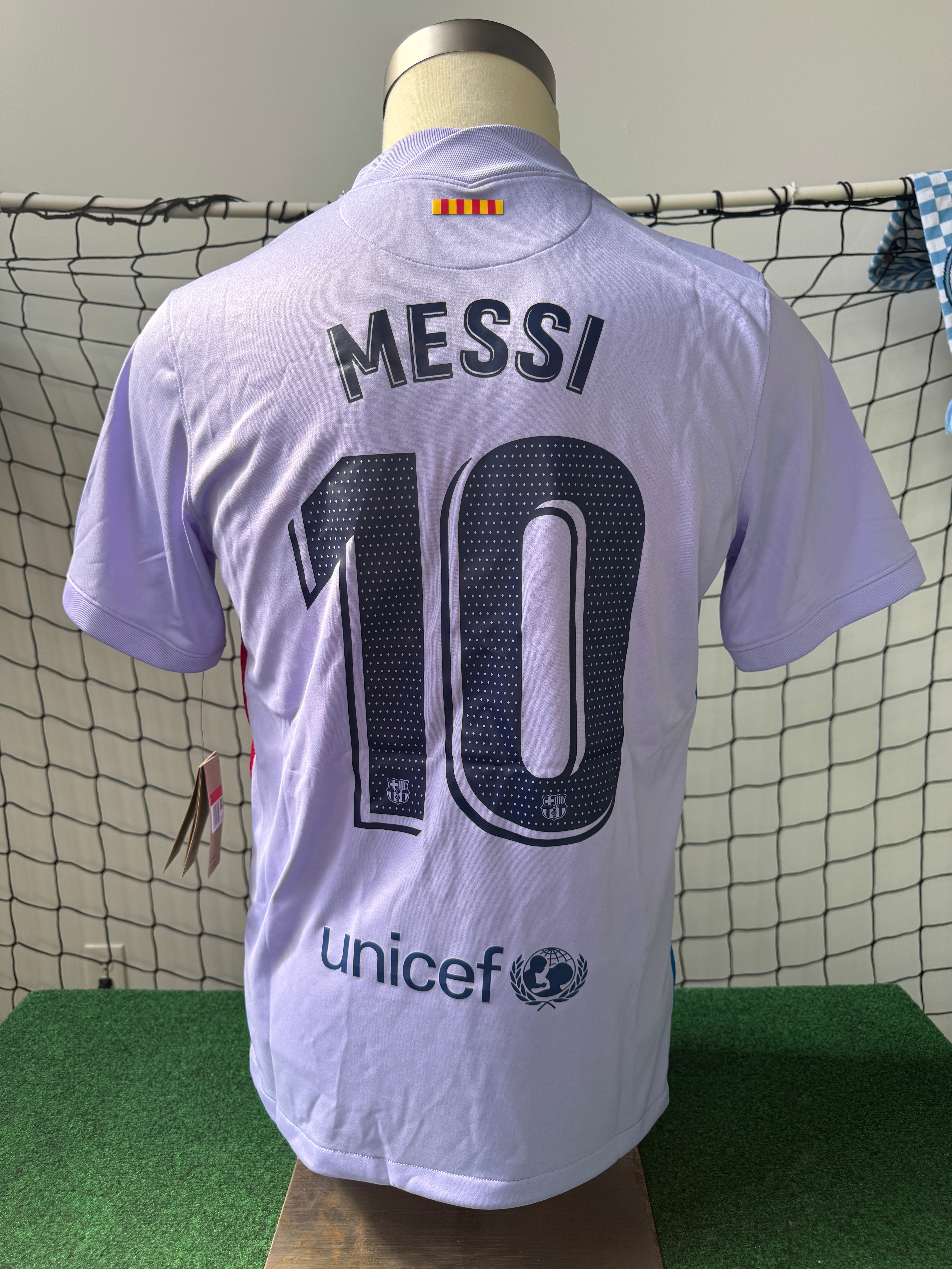 Barcelona 2021/22 Lionel Messi #10 Away Shirt | Retro Screamers