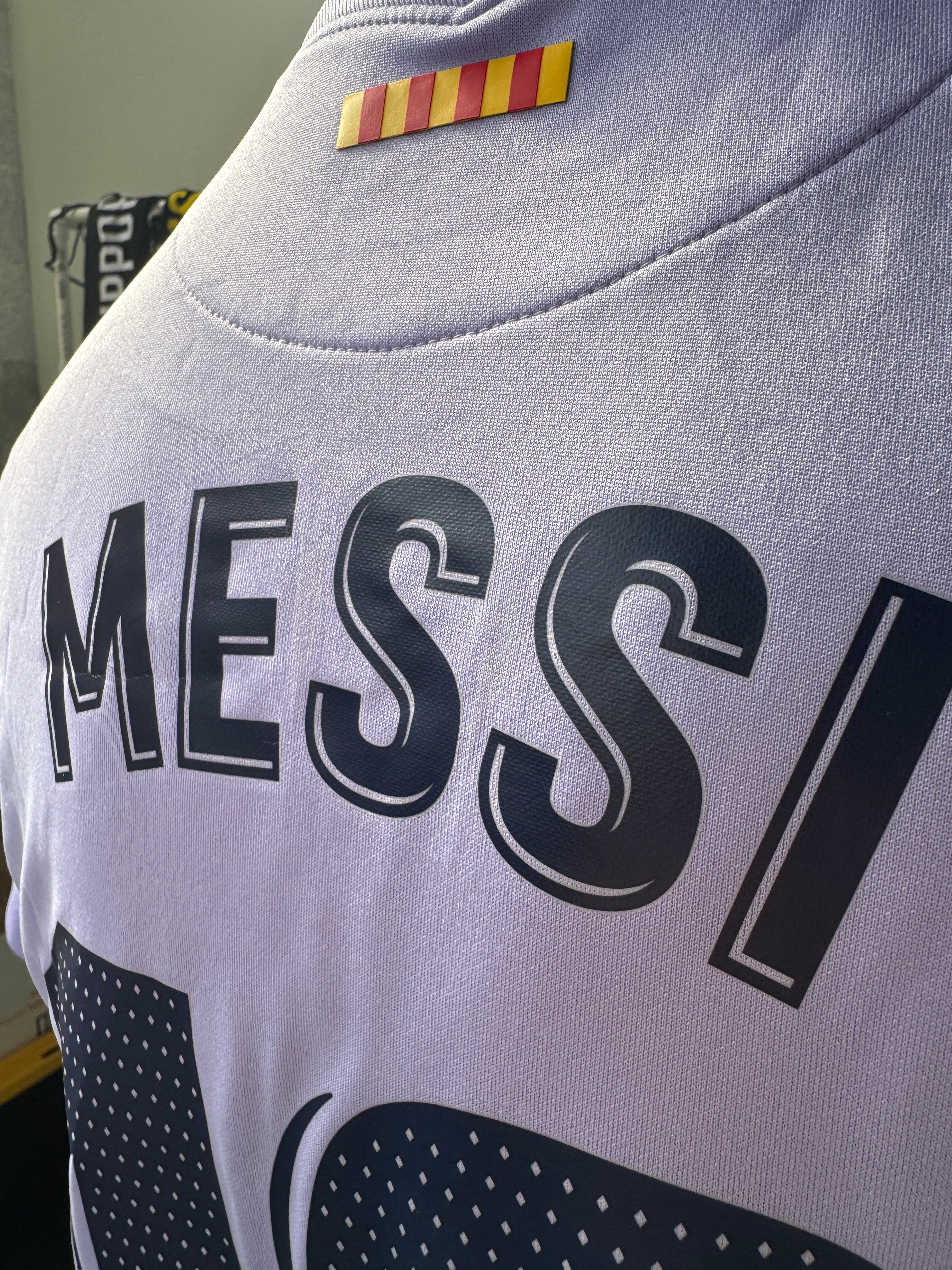 Barcelona 2021/22 Lionel Messi #10 Away Shirt | Retro Screamers