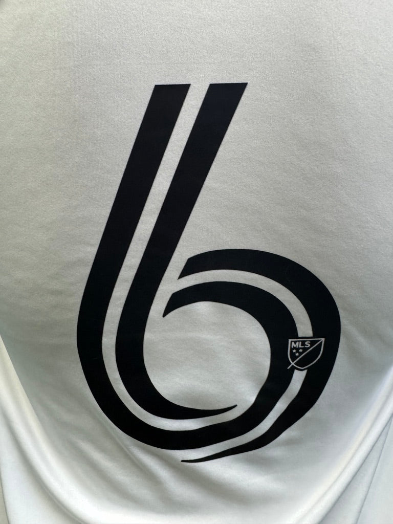 Columbus Crew 2021/22 Darlington Nagbe #6 Home Shirt | Retro Screamers