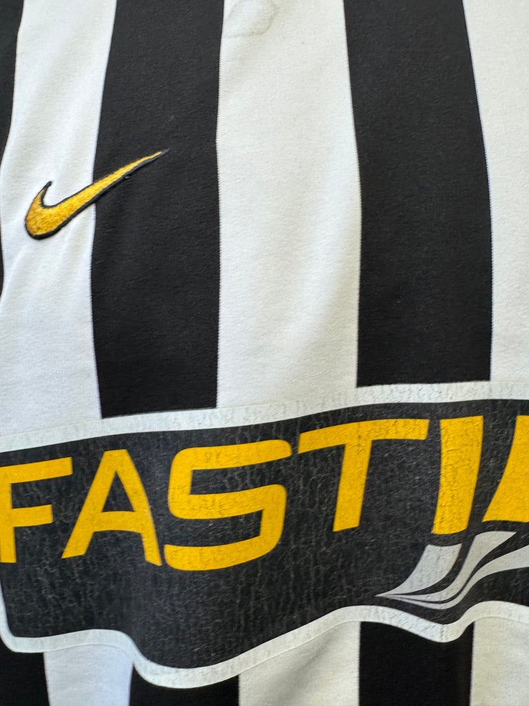 Juventus 2003/04 Home Shirt | Retro Screamers