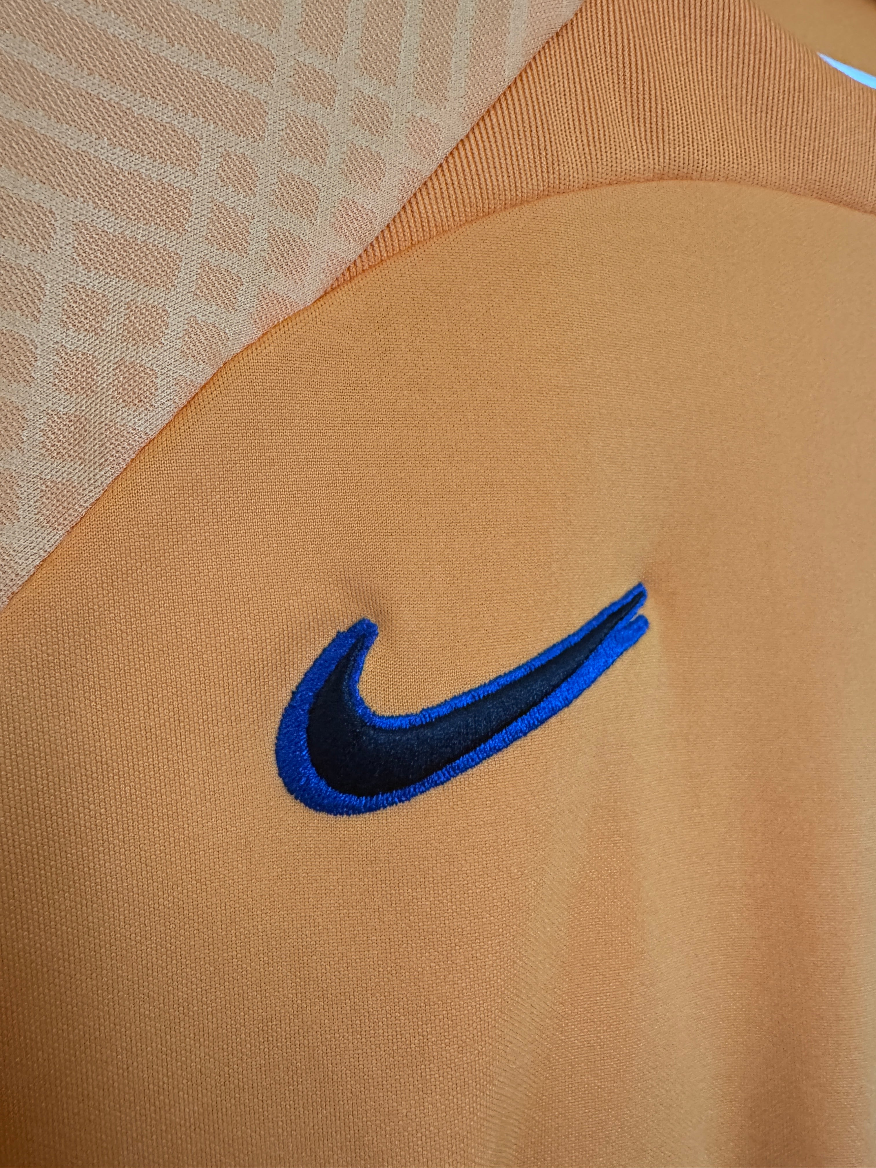 Barcelona 2022 Pre-Match Shirt - M