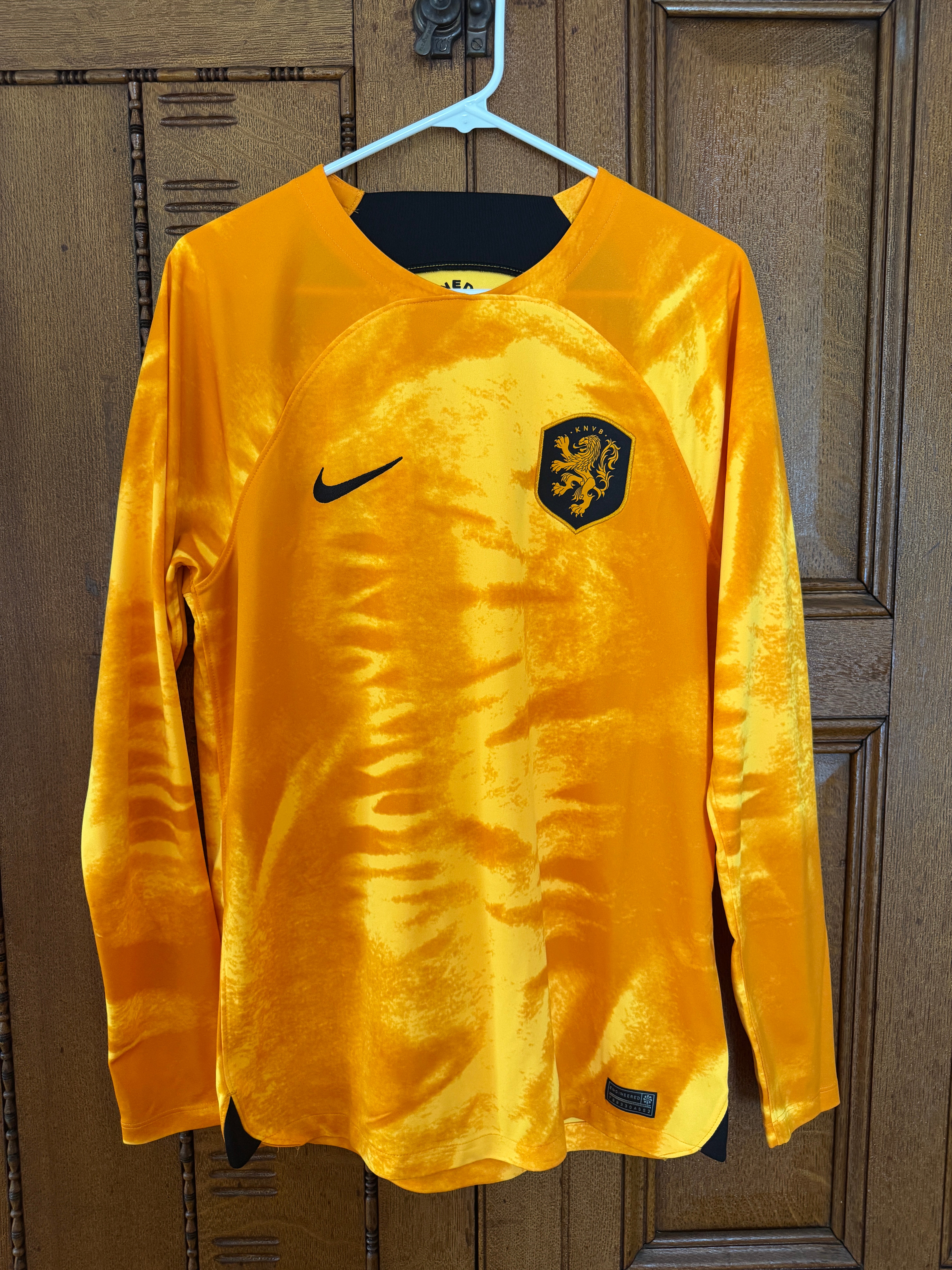 Netherlands 2022 Home Longsleeve Shirt - M