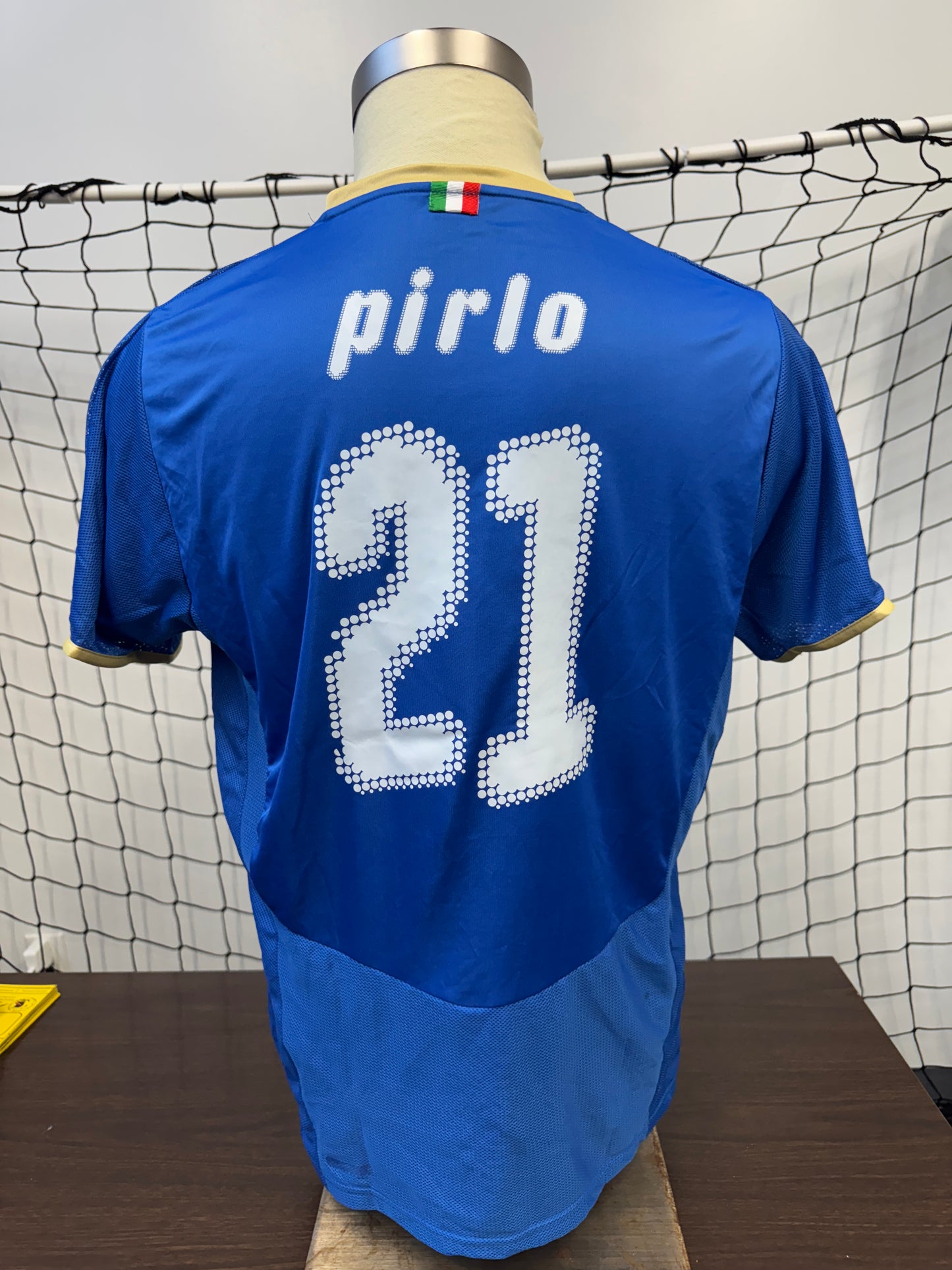 Italy 2008 Pirlo #21 Home w/ Euro 2008 patches - L