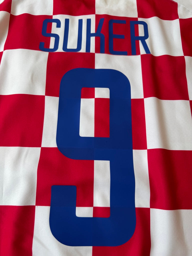 Croatia 2002 Suker #9 Home Shirt - L