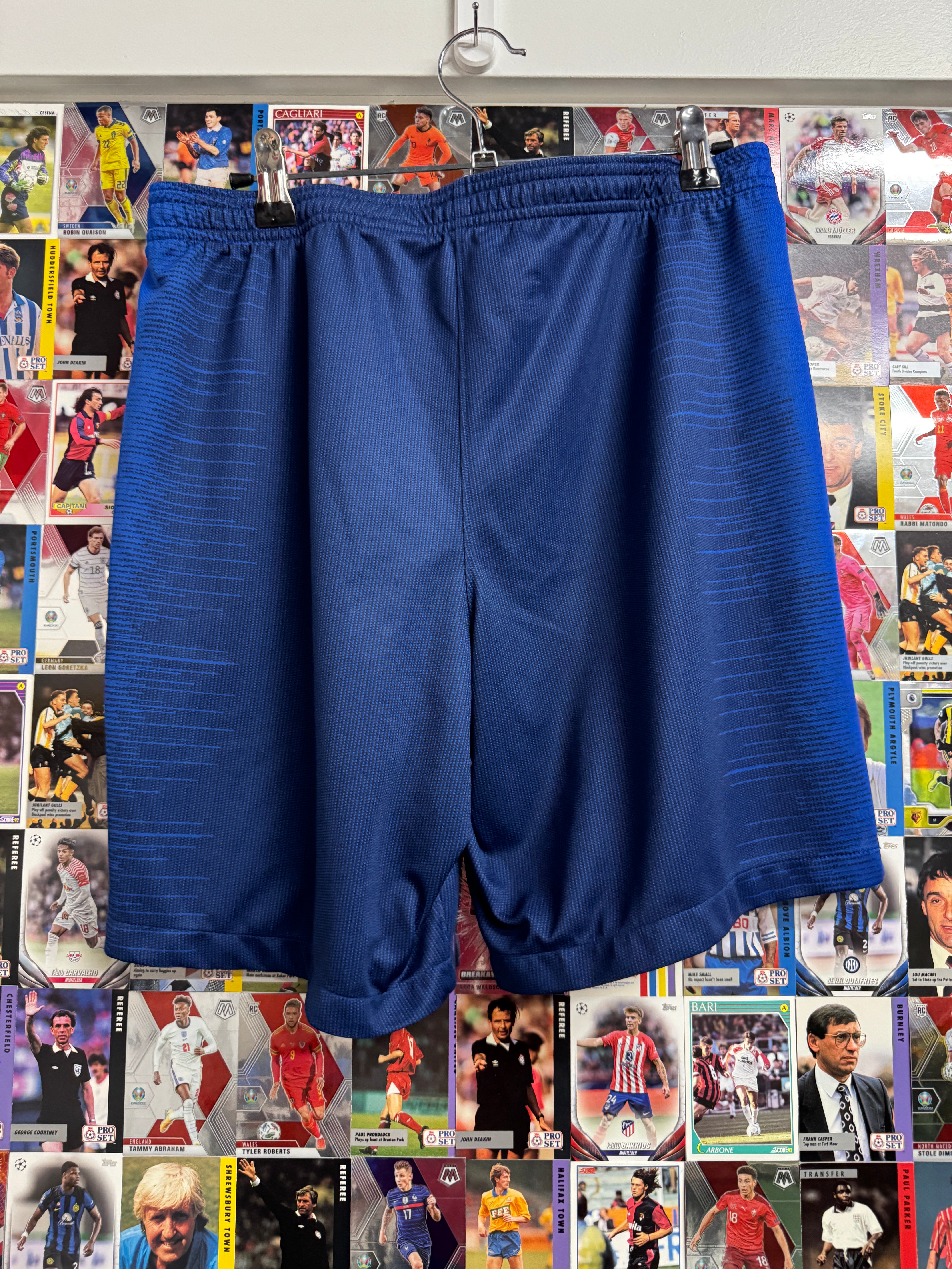 Brighton 2019/20 Home Shorts - M