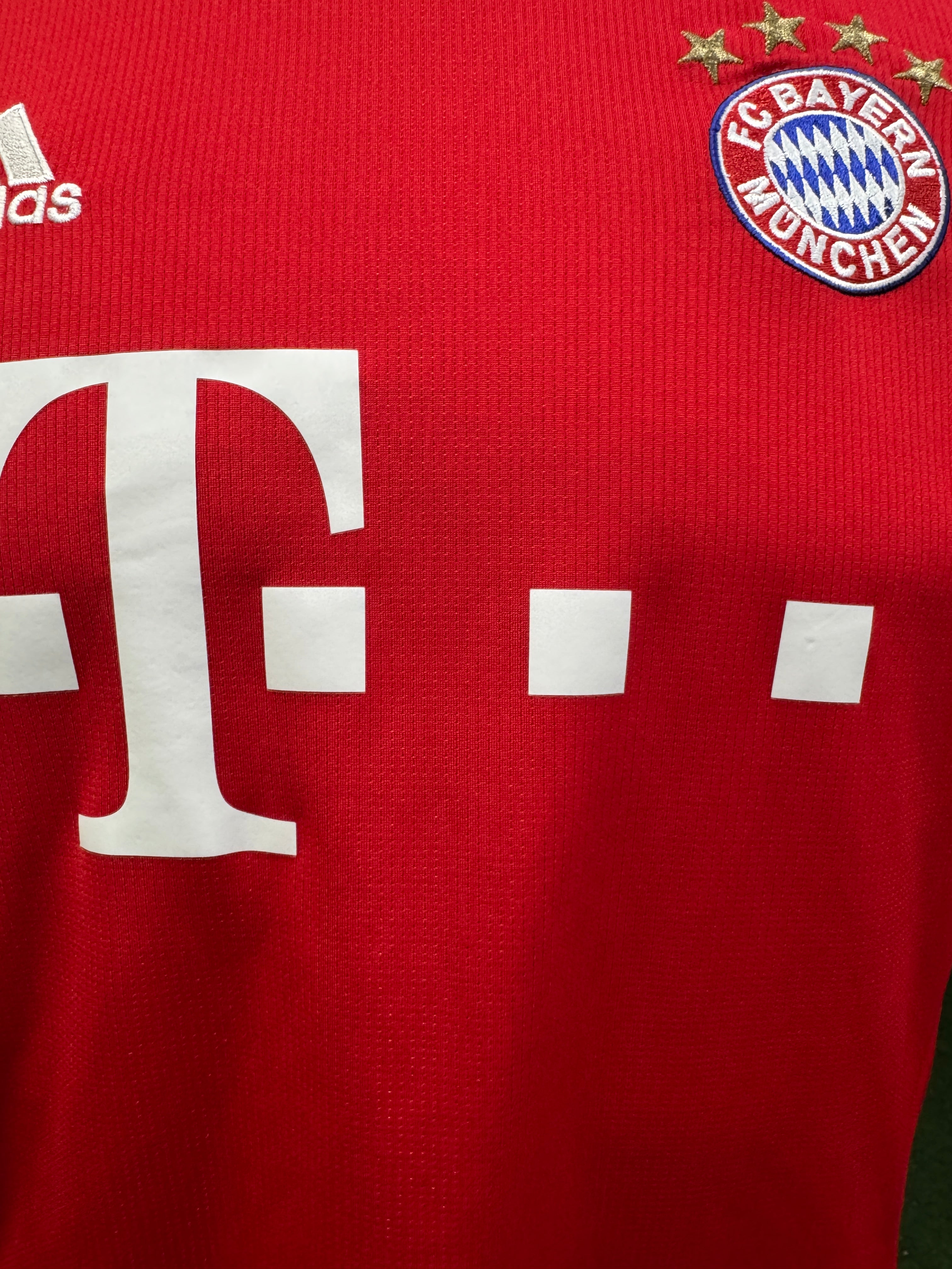 Bayern Munich 2015/16 Home | Retro Screamers
