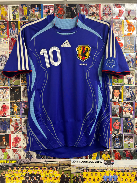 Japan 2006/07 Shunsuke Nakamura #10 Home Shirt | Retro Screamers