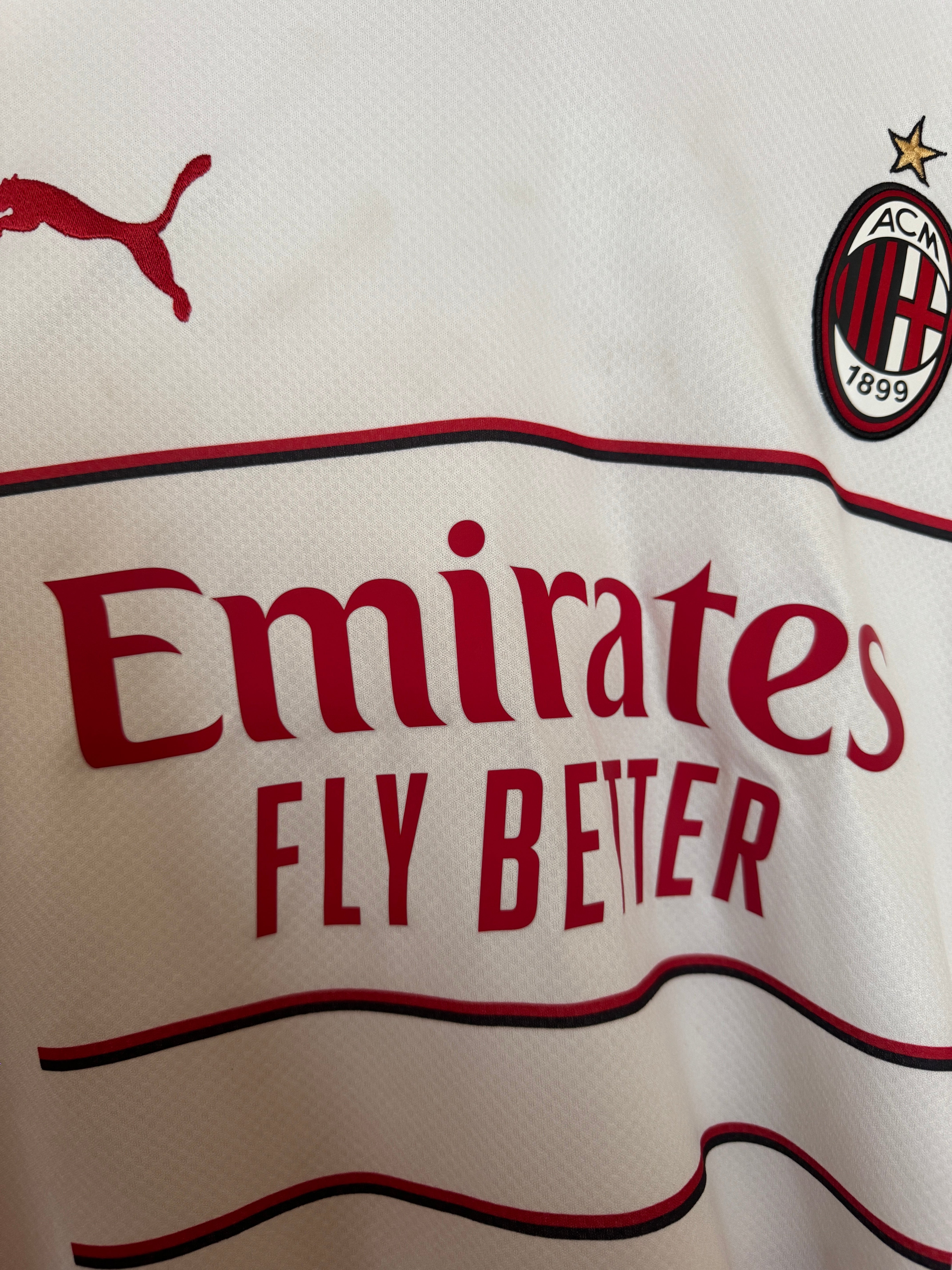 AC Milan 2022 Away Shirt - M